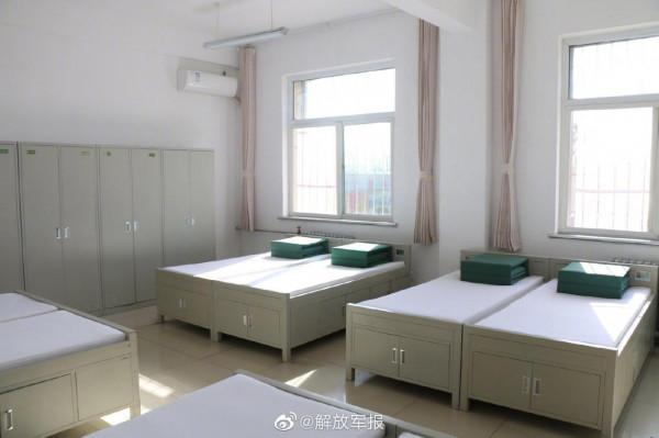 軍營裡的“複製貼上”瞬間治癒你的強迫症