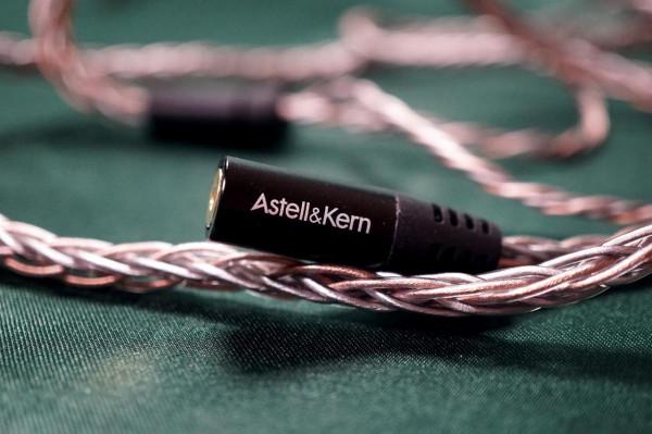 「耳邊評測」5K價位也能擁有旗艦動圈？聊一聊AK T9iE