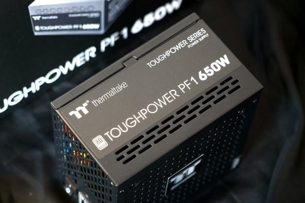 TT鋼影PF1 650白金電源評測：全日系電容+超靜音+十年質保，真香