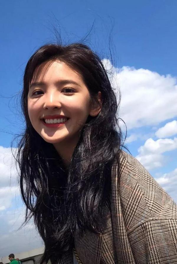 章若楠高畫質美圖,笑容太甜了 章若楠高畫質美圖,笑容太甜了