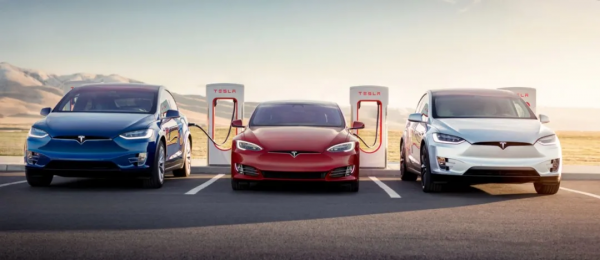 特斯拉駕駛資料被破解;路虎衛士130諜照曝光;坦克商標被判無效 特斯拉駕駛資料被破解;路虎衛士130諜照曝光;坦克商標被判無效