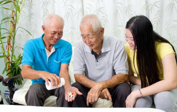 別把衰老當成病，年齡過了70，體檢指標稍有異常也是健康人