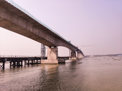 全橋合龍！中國援助孟加拉國的第八座橋樑水上主體工程完工