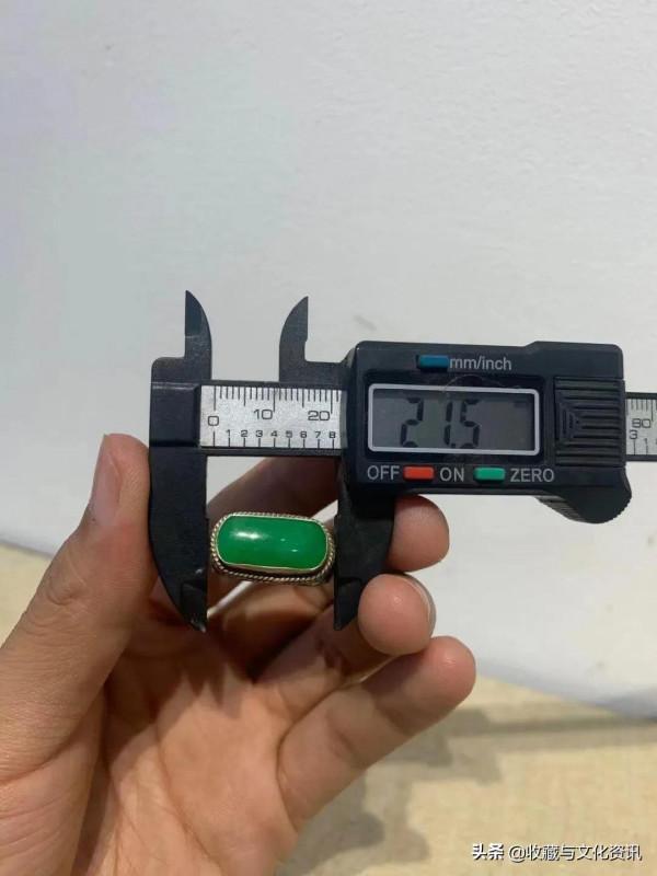 清代銀燒藍翡翠戒指鑑賞