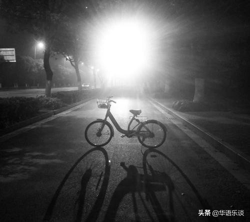 唱《你那裡下雪了嗎》的周亮為何消失?背後有個老套而動人的故事 唱《你那裡下雪了嗎》的周亮為何消失?背後有個老套而動人的故事