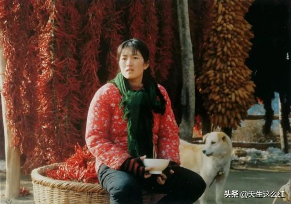 跨越30年，趙麗穎跟鞏俐，居然演了同一作者筆下的同一人物