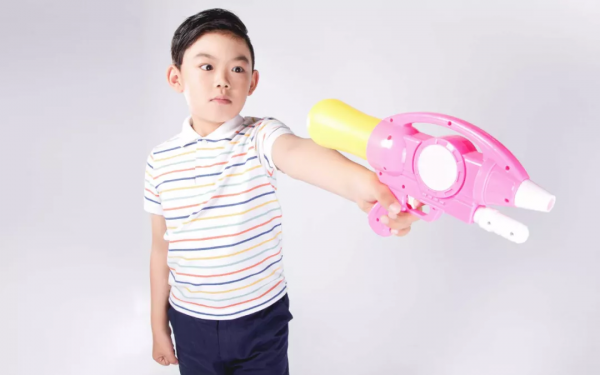 有這樣一種“熊孩子”,正“天不怕地不怕”地孤獨著…… 有這樣一種“熊孩子”,正“天不怕地不怕”地孤獨著……