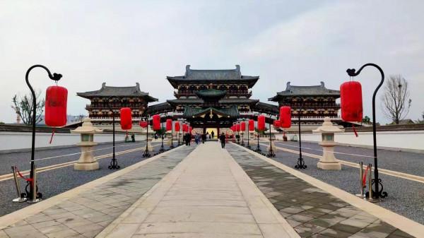 跟隨《登場了!洛陽》,探訪最早的中國,二里頭夏都遺址 跟隨《登場了!洛陽》,探訪最早的中國,二里頭夏都遺址