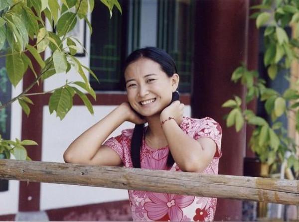 吃豬肉會醉、聞香蕉會窒息、不能接觸空氣？女星的過敏真活久見