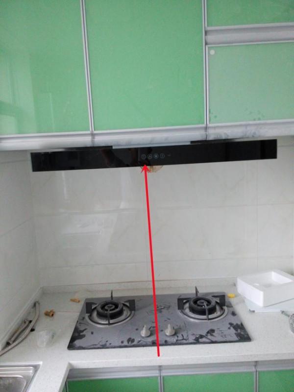 請木工打得失敗櫥櫃,吊櫃離灶臺75公分,煙機沒法裝錢也打水漂了 請木工打得失敗櫥櫃,吊櫃離灶臺75公分,煙機沒法裝錢也打水漂了