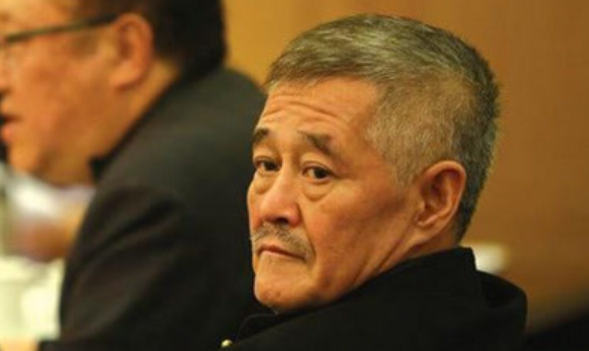 為了一個“傻子”,趙本山與央視主持人鬧翻,張小飛到底是什麼人 為了一個“傻子”,趙本山與央視主持人鬧翻,張小飛到底是什麼人