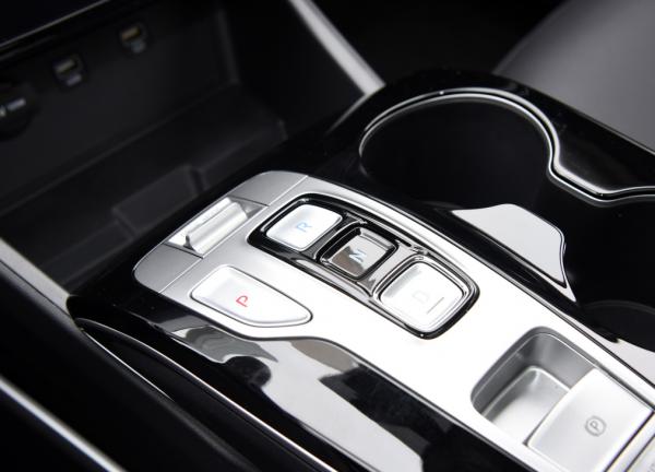 第五代途勝L,除了燈光漂亮,動力也拔尖,跑山路不飄 第五代途勝L,除了燈光漂亮,動力也拔尖,跑山路不飄