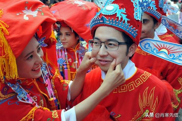 我,29歲,賣了8年煎餅果子,月入8000元,揭露真實的底層生活 我,29歲,賣了8年煎餅果子,月入8000元,揭露真實的底層生活