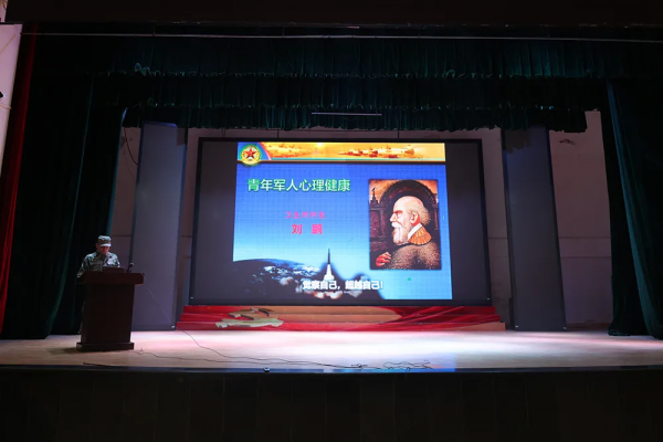 新兵的12堂“啟蒙課”