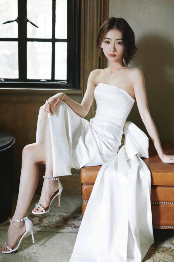 新晉女星吳謹言感情路坎坷，交了多個男友皆是渣男？還曾被家暴