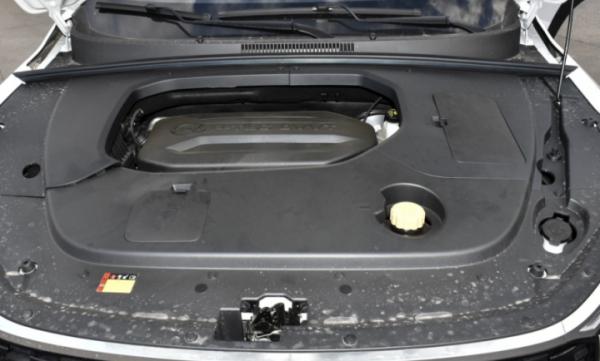 個性化小型SUV對決:新寶駿RS-3和瑞虎5X誰更值得買? 個性化小型SUV對決:新寶駿RS-3和瑞虎5X誰更值得買?