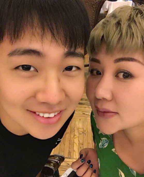 王惠：12年沒有孩子內心有痛，郭麒麟的一番話讓她熱淚盈眶