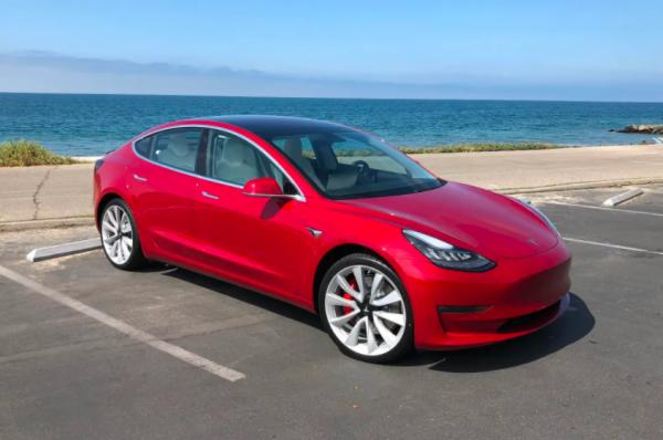 純電車適合長途出行嗎？續航能力是一方面，更重要的還有這些