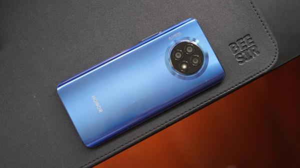 又在擠牙膏?榮耀6000mAh新機沒有66W快充,還等嗎? 又在擠牙膏?榮耀6000mAh新機沒有66W快充,還等嗎?