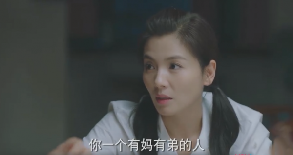 湖南衛視拿出王炸，《星辰大海》首播收視破1，43歲劉濤再扮嫩