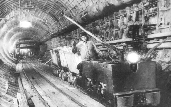 “警告！莫斯科正在遭受核武器攻擊！”