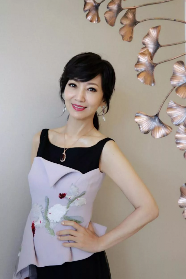 趙雅芝：優雅美麗嫵媚動人高畫質寫真集（1）後幾張是上海灘中美圖