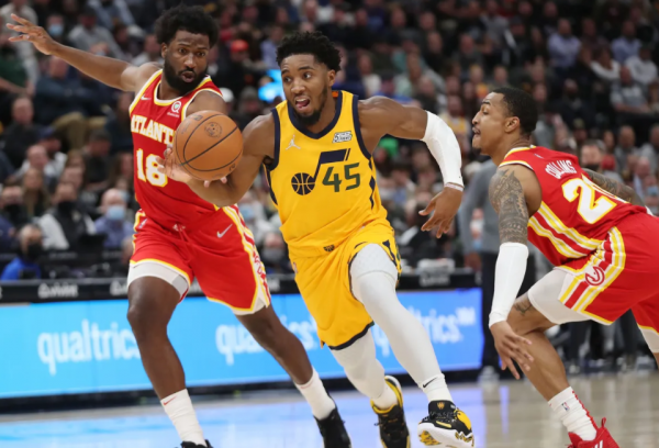 大爆冷！西部第2轟然倒下，4人被驅逐，米切爾26+5，布羅格登30+9