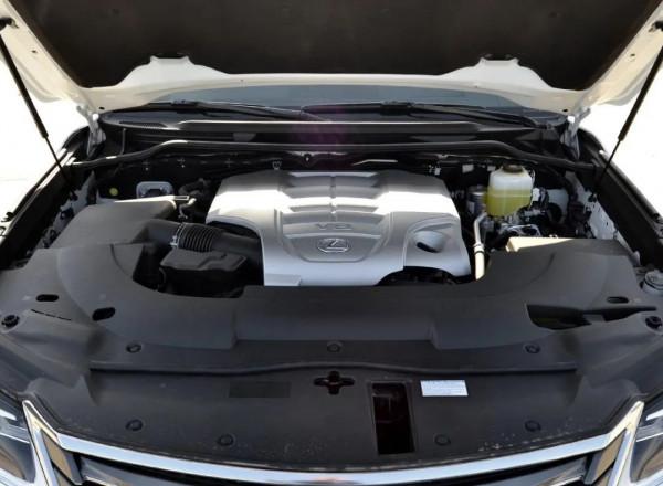 百萬級SUV大合集：誰的內飾最豪華，誰的氣場最足，誰加價最多？