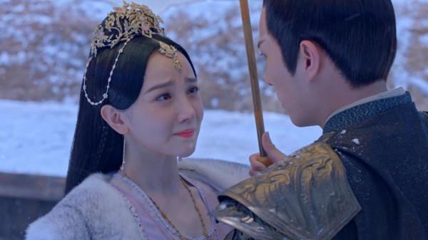 演技大爆發，這6位一人分飾多角出神入化，性格迥異讓人眼前一亮