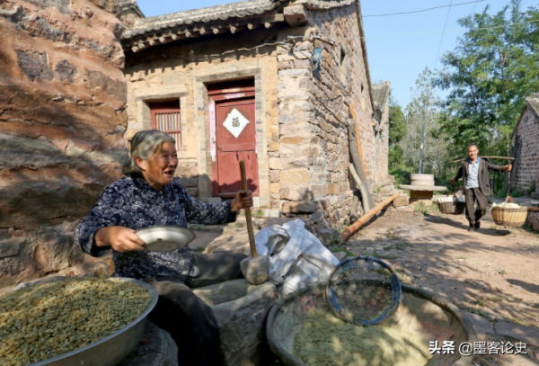 湖北22歲戰士犧牲,母親悲痛年年悼念,1949年收到司令信:請娘進京!