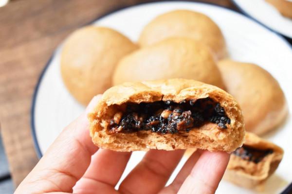 這包子餡料又香又營養,一次性發酵暄軟又省時,比紅糖饅頭還好吃 這包子餡料又香又營養,一次性發酵暄軟又省時,比紅糖饅頭還好吃