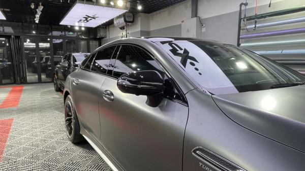 蘋果樹的徽章，賓士GT50改裝GT63 S先型特別版包圍、黃色安全帶