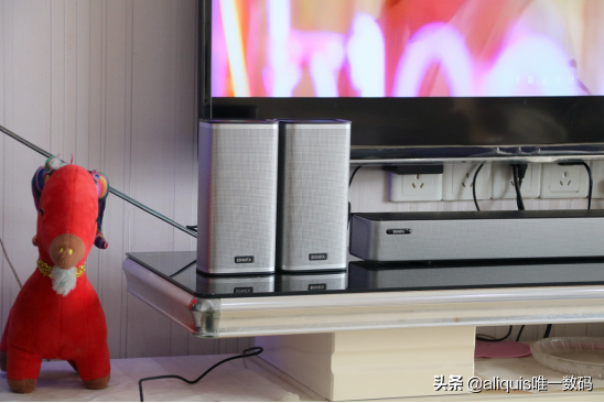 不能出門卻想要一展歌喉？其實趁雙十一買個無線K歌影院也不錯