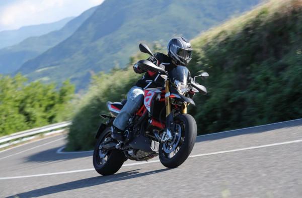 公路興奮劑&mdash;&mdash;Aprilia Dorsoduro 900