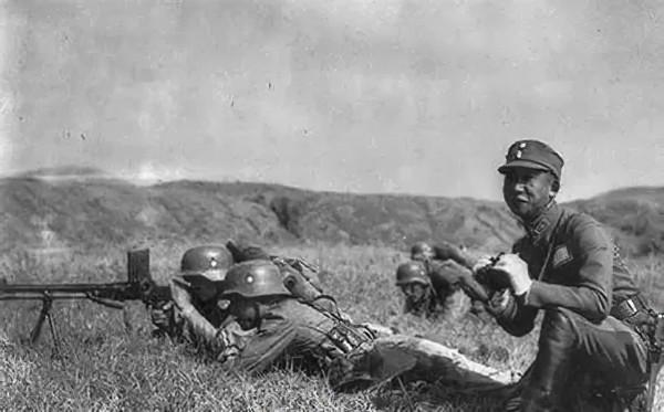 蔣介石的御林軍,國民黨第74軍,到底有多能打,為何最後被覆滅? 蔣介石的御林軍,國民黨第74軍,到底有多能打,為何最後被覆滅?