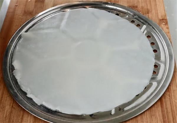 教你用大米做米皮，陝西特色小吃涼皮的正確做法，味道好吃容易學