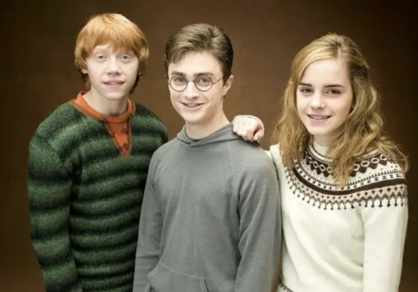 《哈利波特》21年後演員現狀：女主變“老”，男主長殘，配角逆襲