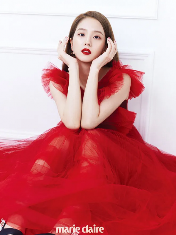 克萊因藍過時了？2021年的4個秋冬流行色，顯白又高階