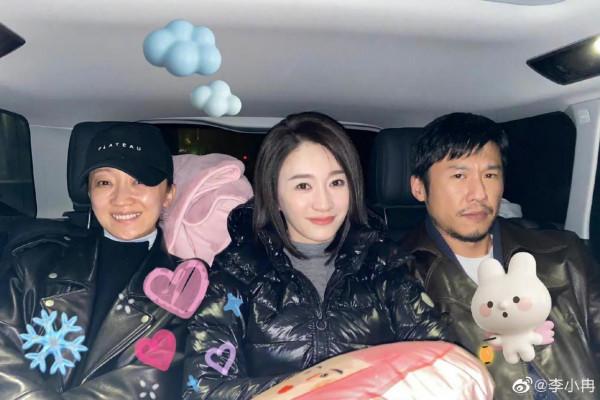 盤點娛樂圈行走的反光板，冷白皮合集