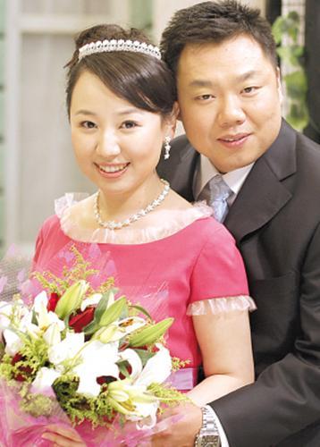 著名演員姜超娶胖妻:結婚時連洗衣機都沒有,蝸居生活也幸福 著名演員姜超娶胖妻:結婚時連洗衣機都沒有,蝸居生活也幸福