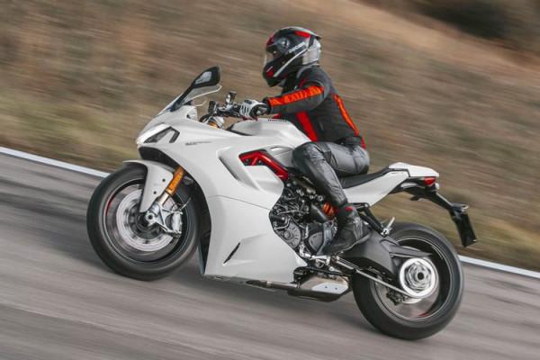 巡洋艦和運動型該如何選擇?10輛讓騎手無法抗拒的摩托 巡洋艦和運動型該如何選擇?10輛讓騎手無法抗拒的摩托