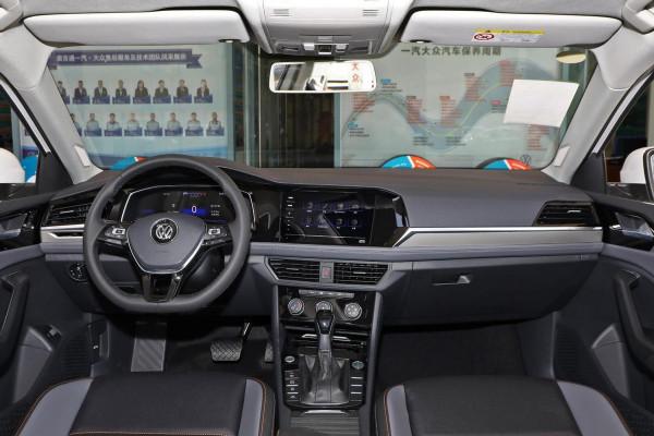 大眾終於豁出去了，空間大價格也親民，月銷量超2萬臺，實拍速騰