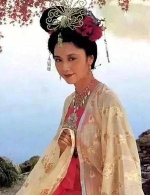 朱琳，最美的女兒國國王表情圖集