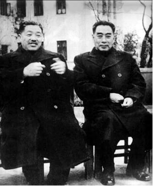 賀龍和周恩來關係有多好？當面開玩笑：你家餐桌上沒有大好形勢