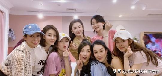 感覺面部面板鬆弛,抗衰緊緻護膚品哪個好? 感覺面部面板鬆弛,抗衰緊緻護膚品哪個好?