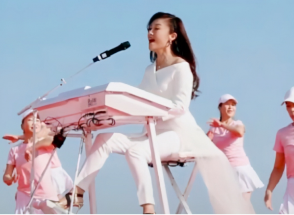 玖月奇蹟：星光大道走紅，結婚兩年後離婚，風光背後有淚水