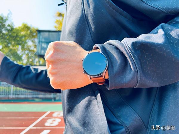 如何選擇一款適合跑者的高性價比手錶？