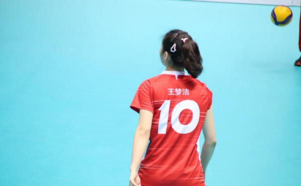 女排自由人無一合格,倪非凡王夢潔全露餡,成新週期最大難題 女排自由人無一合格,倪非凡王夢潔全露餡,成新週期最大難題