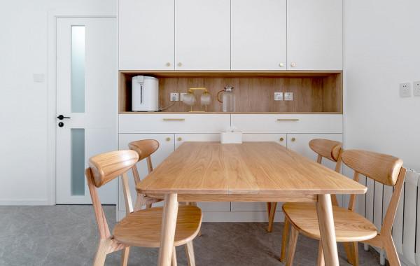 長春百合裝飾怎麼樣 原木風和愛馬仕橙搭配的簡約風住宅 簡潔且溫馨