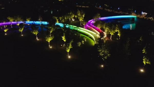 太湖,亮燈! 太湖,亮燈!